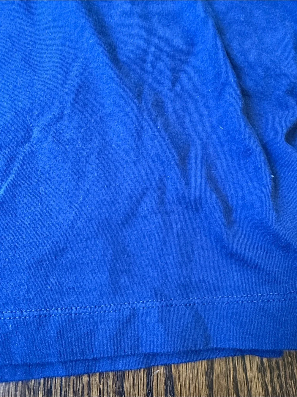 Nike Men's size small Blue Navy Short Sleeve Crewneck T-Shirt with White Logo